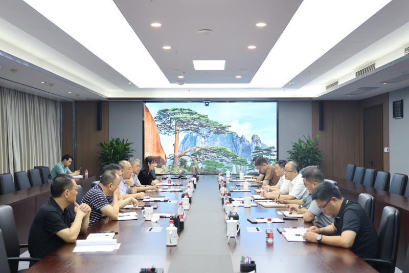 合肥市包河區區委副書記、區長李煒一行到公司調研